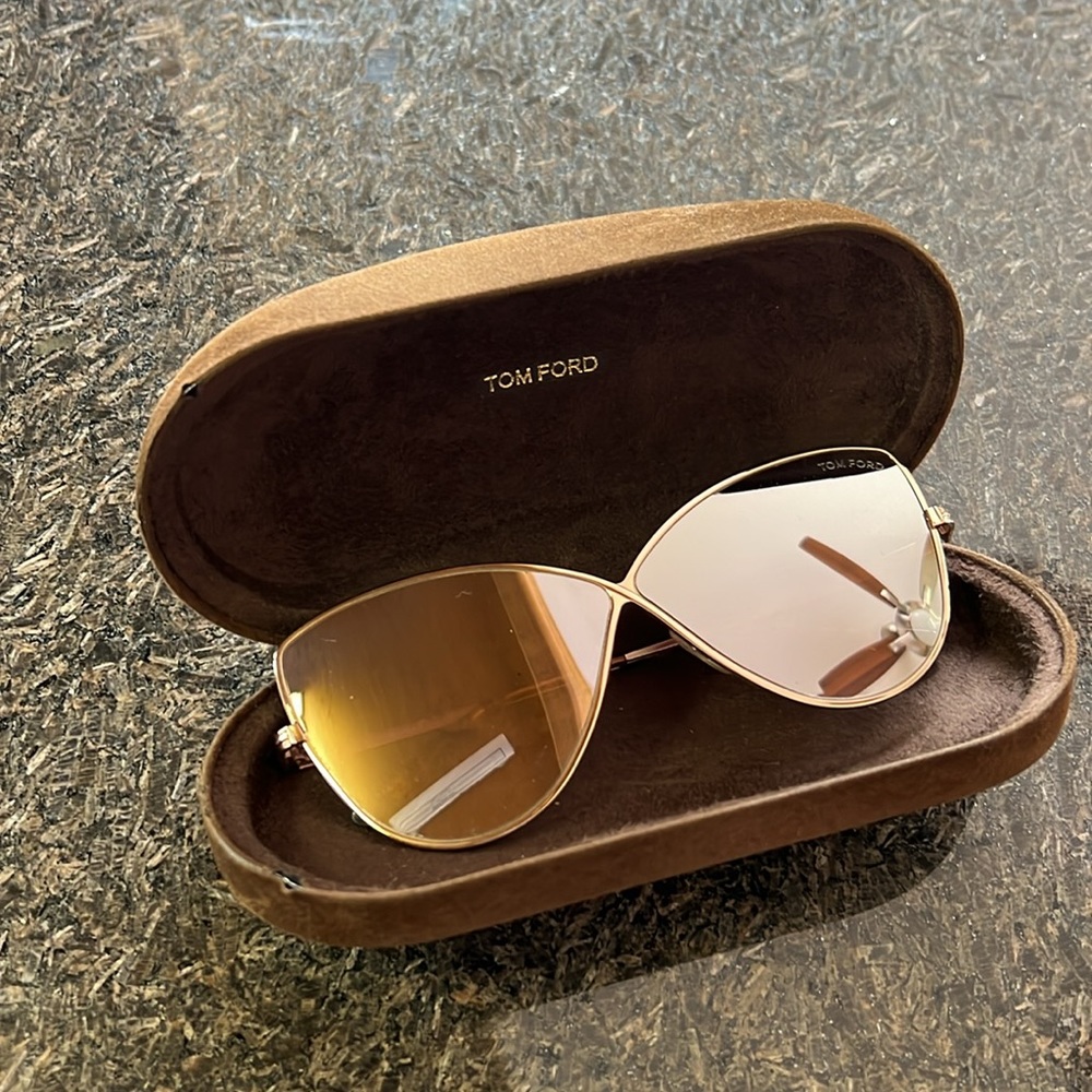🦋 Tom Ford Butterfly/Cat Eye Sunglasses 🦋